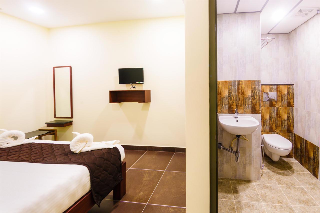 Hotel Signature Inn Пондичерри Экстерьер фото